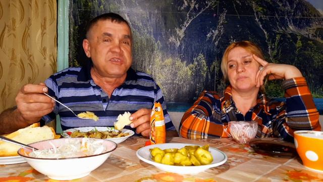 MUKBANG // КАРТОШКА НА САЛЕ // МОРОЖЕНОЕ смотреть онлайн