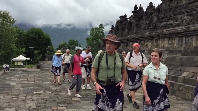 Borobudur Temple, Java, Indonesia. смотреть онлайн