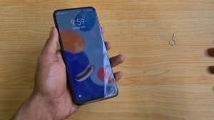 Redmi Note 11 Insert SIM & MicroSD Card