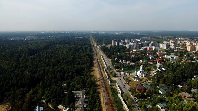 Полет над Опалихой, Аникеевкой и Нахабино внезапный отвал спутников. снято на hubsan zino 2 + в 2.7 смотреть онлайн