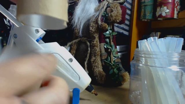Glue Gun Tips, Holder and Glue Sticks Storage смотреть онлайн