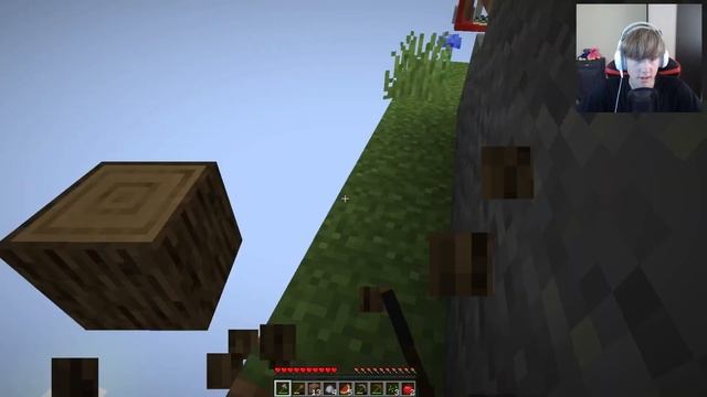 Майнкрафт но на ОДНОМ СЕРДЦЕ в Minecraft + Вебка! Лара Minecraft и Пэнн смотреть онлайн