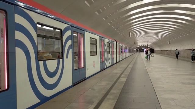 Отправление поезда "Москва" станция "Бабушкинская" смотреть онлайн