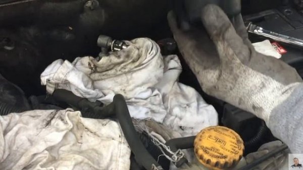 HOW TO REPLACE FUEL FILTER IN VAUXHALL MERIVA 1.7CDTI