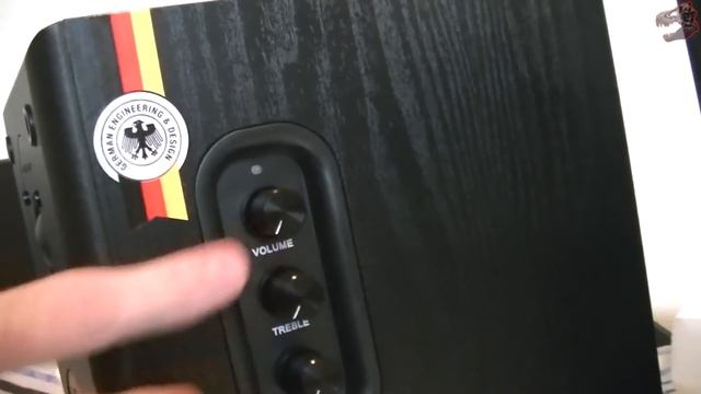 Thonet & Vander Hoch Unboxing смотреть онлайн