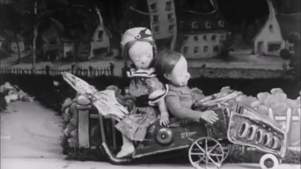 Creepy 1930s Stop Motion - "Dolly Daisy in Hearts and Flowers"