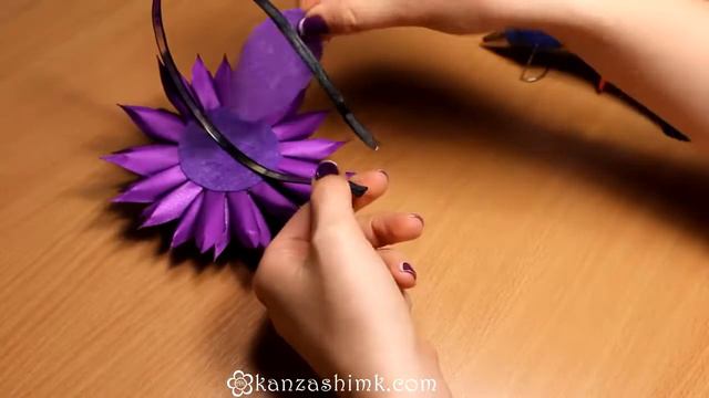 Крупный цветок Канзаши из острых лепестков / Куликова Мастер Класс / Георгин Канзаши смотреть онлайн
