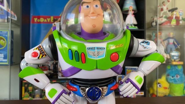 Toy Story Collection Buzz Lightyear with New Utility Belt Toy Review смотреть онлайн