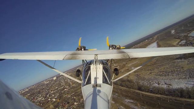 Гидросамолёт-амфибия Че-22 Корвет Корвет - Ока, водохранилище и рыбаки на льду, 28.02.2014 смотреть онлайн