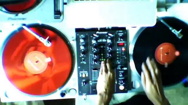 ologycrunk's Webcam Video from June 12, 2012 12:30 PM смотреть онлайн