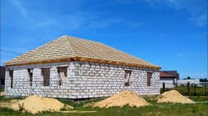 Крыша четырехскатная От балок до металлочерепицы