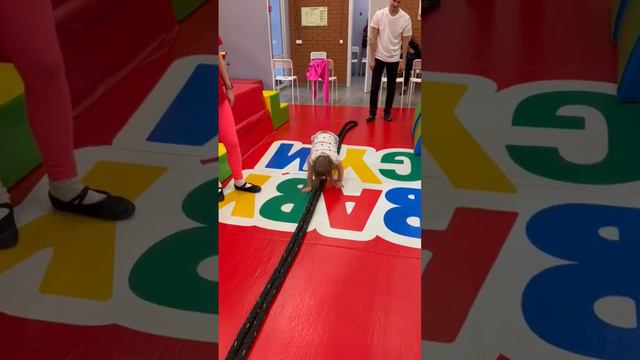 Первый день на гимнастике #gym #babygym смотреть онлайн