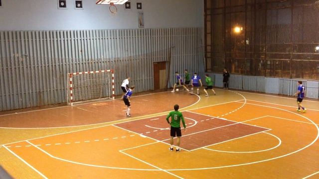 13-ый защищает ворота ФК "Прометей" смотреть онлайн