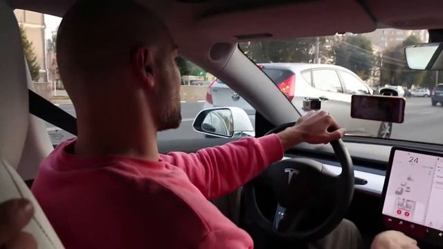 Тест-драйв Tesla смотреть онлайн