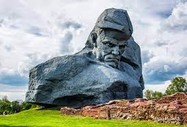 Брестская крепость. Монумент МУЖЕСТВО
