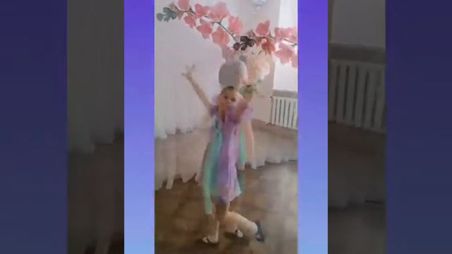 Обучающиеся ДООЦ поздравляют милых, очаровательных, самых нежных женщин с 8 Марта! смотреть онлайн