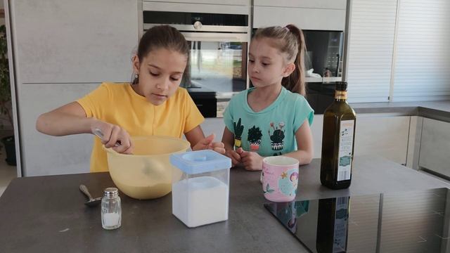 Очень вкусная домашняя пицца. 1 часть смотреть онлайн