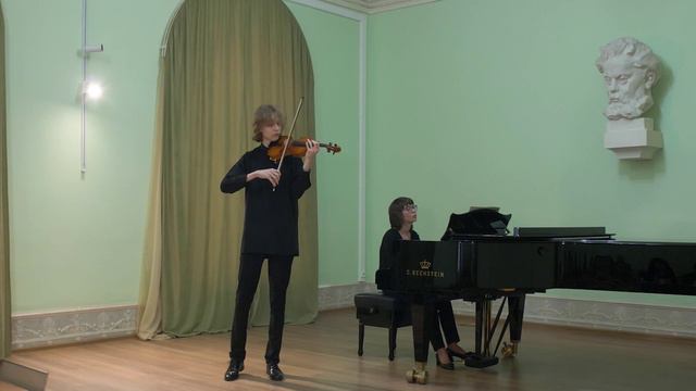 Александр Полторацкий (скрипка),
Людмила Усова (фортепиано) смотреть онлайн
