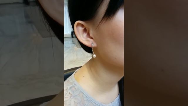 天然珍珠耳環 -Ananya смотреть онлайн
