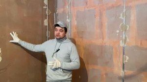 Почему трещит и отслаивается гипсовая штукатурка