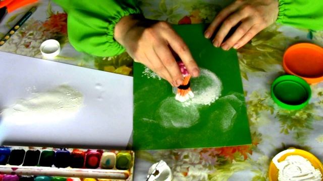 Одуванчики гуашью и ватными палочками смотреть онлайн