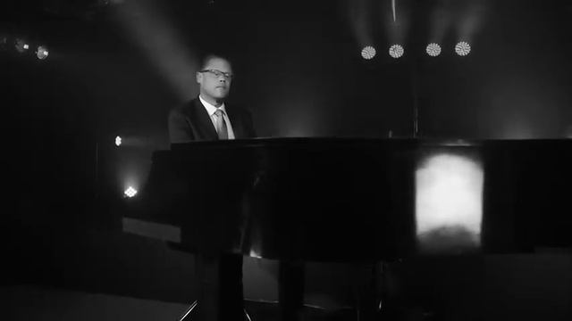 Dan Ellis - Piano | Keyboards | Musical Director смотреть онлайн