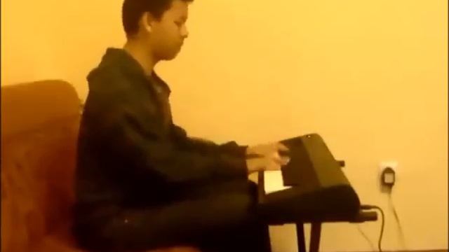 Ryan Higa, Kevjumba, Chester See - Nice Guys Piano (Yamaha NP-11) смотреть онлайн