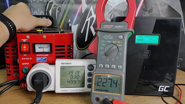 Zasilacz UPS Green Cell GC Power Proof 2000 VA - jak działa AVR, czy warto? смотреть онлайн