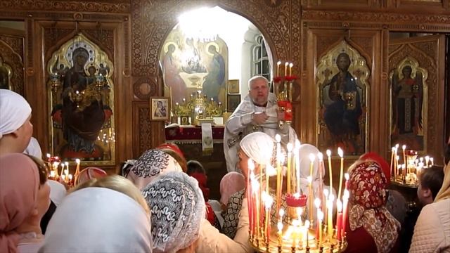 ПАСХА -2023- Видеорепортаж о Всенощной службе в хр. свт. Иоанна Златоустого в г. Ялта. смотреть онлайн