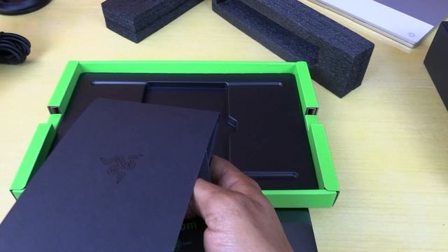 TLR Technology unboxing the late 2019 Razer Blade Stealth with the Nvidia GTX 1650 смотреть онлайн