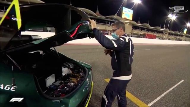 F1 Aston Martin safety car tour with Bernd Maylander! смотреть онлайн