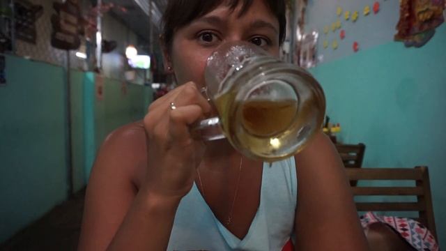 Вьетнам Нячанг № 32 FAMI CAFE или вместо отбивной принесли суп.