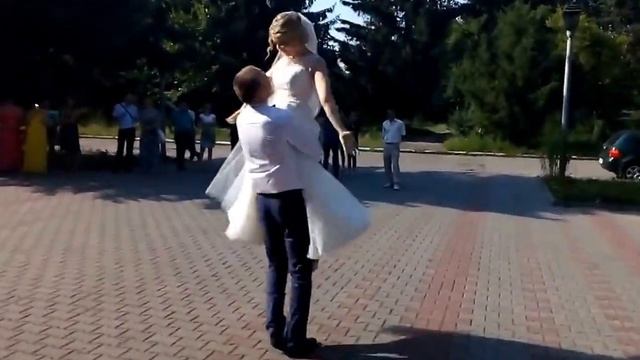 Свадебный танец Андрея и Татьяны смотреть онлайн