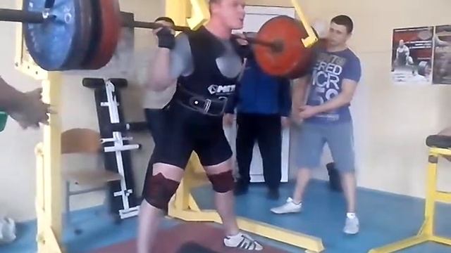 20 лет - 300 кг. смотреть онлайн