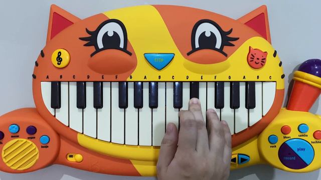I played Impossible on CAT PIANO #piano #viral смотреть онлайн