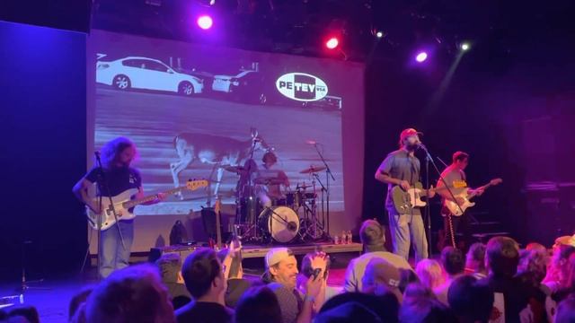 Petey - DON’T TELL THE BOYS [LIVE] - Music Hall of Williamsburg - Brooklyn, NY - 11-08-2022 смотреть онлайн