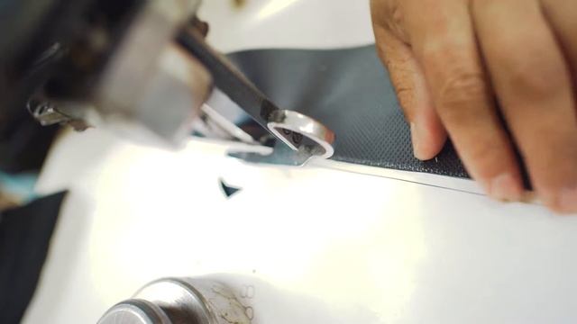 Комбинезоны DRAGONFLY Производство смотреть онлайн