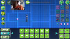 как сделать так чтобы придметы двигались в Геометрий дашь