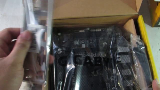 Gigabyte f2a68hm-s1 Unboxing смотреть онлайн
