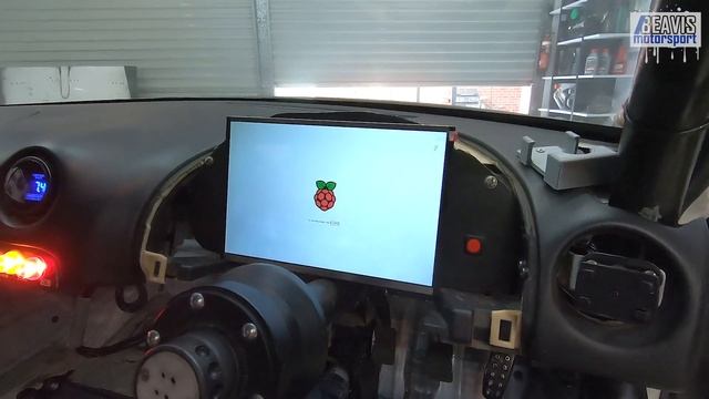 CUSTOM RASPBERRY Pi 10" CAR DASHBOARD // Ep 90 смотреть онлайн