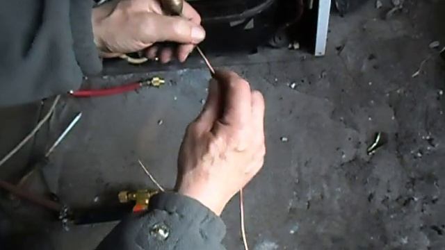 Быстрая замена забитой капиллярной трубки в холодильнике. смотреть онлайн