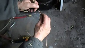 Быстрая замена забитой капиллярной трубки в холодильнике.