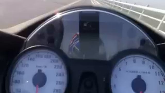 ZZR 1400 vs ZX10R vs CBR 1100 XX vs Hayabusa 1300 смотреть онлайн
