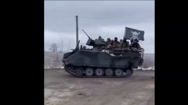 Триста тридцать три (333) - гр.Арсенал-Е 
Автор песни и музыки - Ванюшкин А.