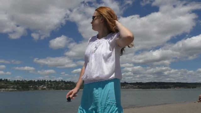 Пляж на реке Columbia возле аэропорта смотреть онлайн