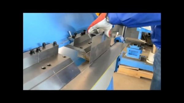 Гибка короба на сегментальном листогибе Metal Master MTS 2020