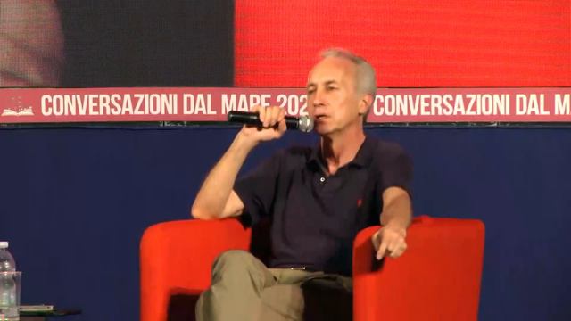 Marco Travaglio Presenta 