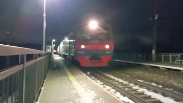 ЭД4МК-0041 Прибывает с сообщением Новокузнецк-Мундыбаш на станцию Разъезд Абагуровский смотреть онлайн