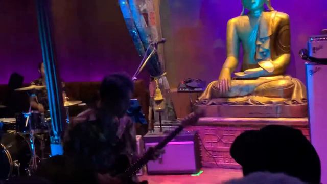 Miyavi in Fender Event —- What's My Name смотреть онлайн