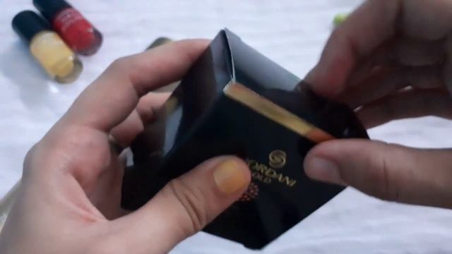 Oriflame - Giordani Gold Perfumed Body Spray - Gold Bronzing Pearls смотреть онлайн